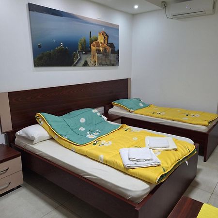 Apartment Delfina Ohrid Buitenkant foto